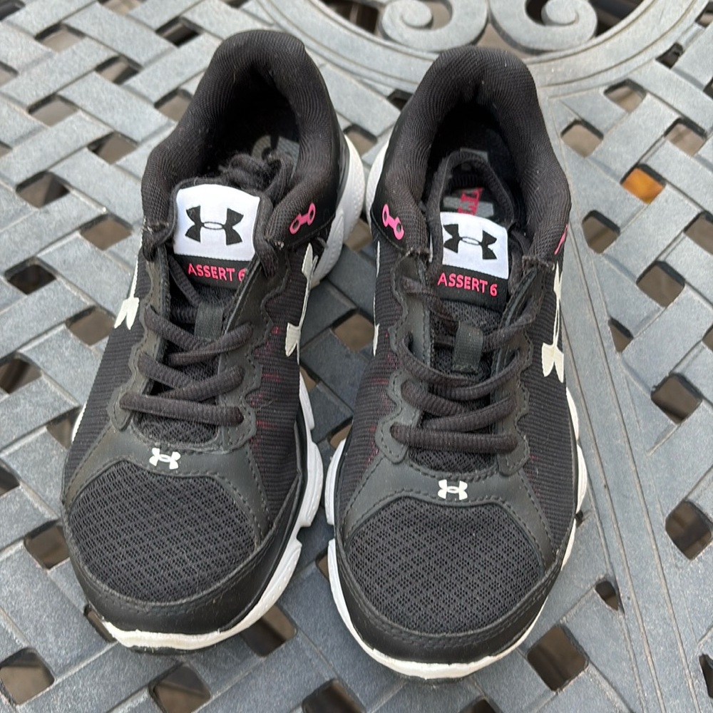 Under Armour running sneakers 🏃🏼‍♀️‍➡️